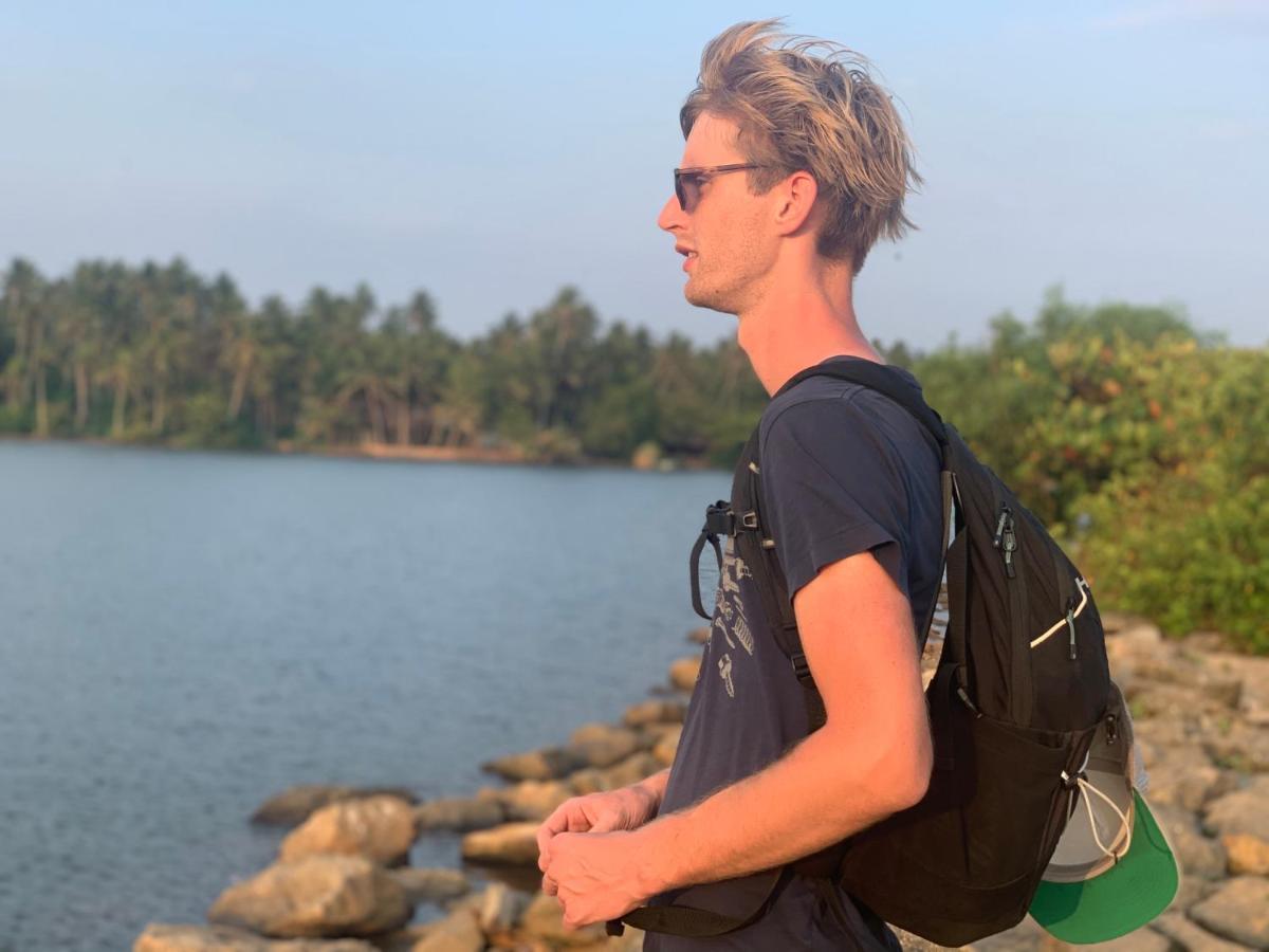 Royal Waves Negombo 호텔 외부 사진